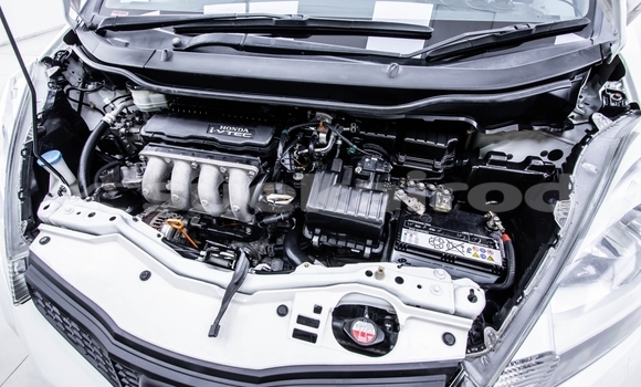 Buy Used Honda Jazz White Car in Bangkok in Bangkok Buy Used Honda Jazz White Car in Bangkok in Bangkok