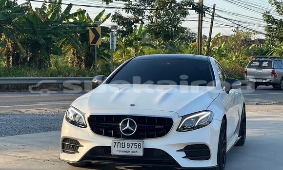 Buy Used Mercedes‒Benz E–Class White Car in Bangkok in Bangkok Buy Used Mercedes‒Benz E–Class White Car in Bangkok in Bangkok