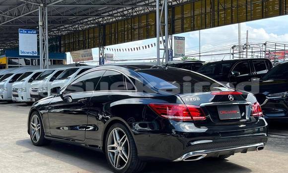 ซื้อ รถมือสอง Mercedes-Benz E-Classe สีดำ รถยนต์ ใน %{เมือง} ใน กรุงเทพมหานคร ซื้อ รถมือสอง Mercedes-Benz E-Classe สีดำ รถยนต์ ใน %{เมือง} ใน กรุงเทพมหานคร