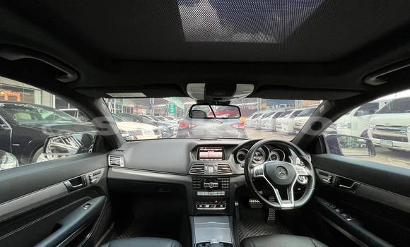 ซื้อ รถมือสอง Mercedes-Benz E-Classe สีดำ รถยนต์ ใน %{เมือง} ใน กรุงเทพมหานคร ซื้อ รถมือสอง Mercedes-Benz E-Classe สีดำ รถยนต์ ใน %{เมือง} ใน กรุงเทพมหานคร