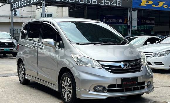 Buy Used Honda Freed Silver Car in Bangkok in Bangkok
