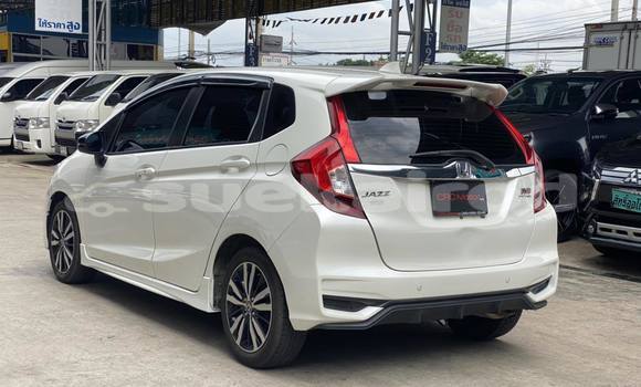 ซื้อ รถมือสอง Honda Jazz ขาว รถยนต์ ใน %{เมือง} ใน กรุงเทพมหานคร ซื้อ รถมือสอง Honda Jazz ขาว รถยนต์ ใน %{เมือง} ใน กรุงเทพมหานคร