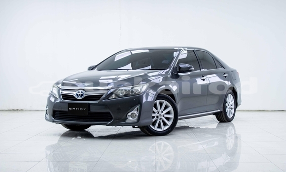 ซื้อ รถมือสอง Toyota Camry อื่น ๆ รถยนต์ ใน %{เมือง} ใน สมุทรสาคร