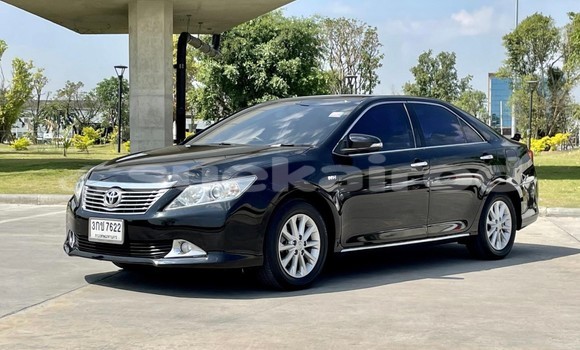 Buy Used Toyota Camry Black Car in Bangkok in Bangkok