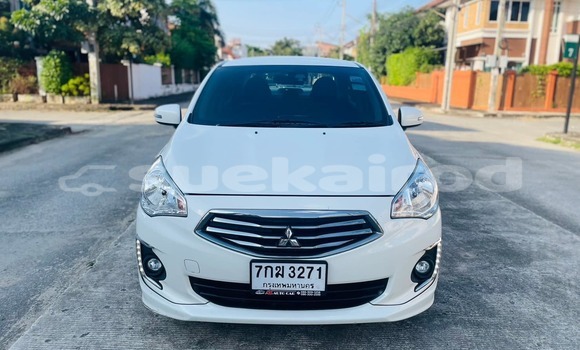 ซื้อ รถมือสอง Mitsubishi Attrage ขาว รถยนต์ ใน %{เมือง} ใน กรุงเทพมหานคร ซื้อ รถมือสอง Mitsubishi Attrage ขาว รถยนต์ ใน %{เมือง} ใน กรุงเทพมหานคร