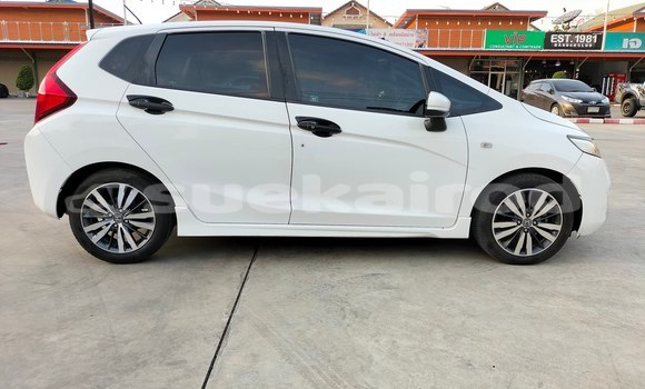 ซื้อ รถมือสอง Honda Jazz ขาว รถยนต์ ใน %{เมือง} ใน ปทุมธานี ซื้อ รถมือสอง Honda Jazz ขาว รถยนต์ ใน %{เมือง} ใน ปทุมธานี