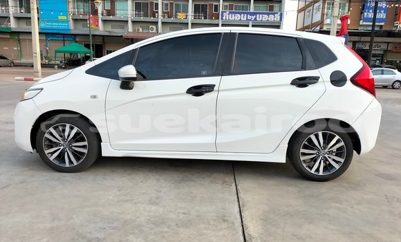 ซื้อ รถมือสอง Honda Jazz ขาว รถยนต์ ใน %{เมือง} ใน ปทุมธานี ซื้อ รถมือสอง Honda Jazz ขาว รถยนต์ ใน %{เมือง} ใน ปทุมธานี