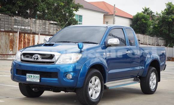 ซื้อ รถมือสอง Toyota Hiluxe VIGO สีน้ำเงิน รถยนต์ ใน %{เมือง} ใน กรุงเทพมหานคร