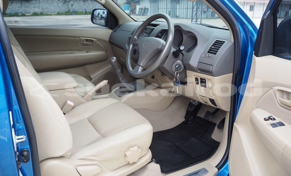 Buy Used Toyota Hiluxe VIGO Blue Car in Bangkok in Bangkok Buy Used Toyota Hiluxe VIGO Blue Car in Bangkok in Bangkok