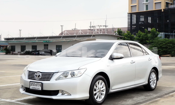 Buy Used Toyota Camry Silver Car in Bangkok in Bangkok