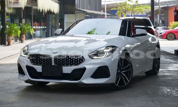 Buy Used BMW Z4 White Car in Bangkok in Bangkok