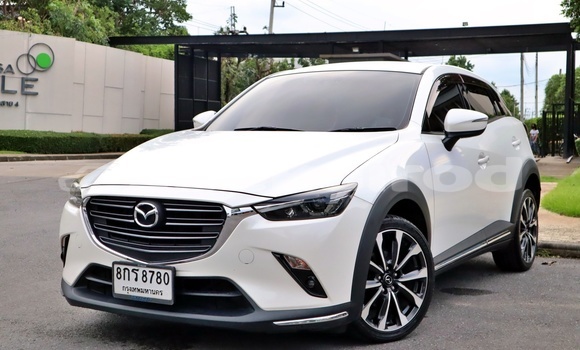 ซื้อ รถมือสอง Mazda CX-3 ขาว รถยนต์ ใน %{เมือง} ใน กรุงเทพมหานคร