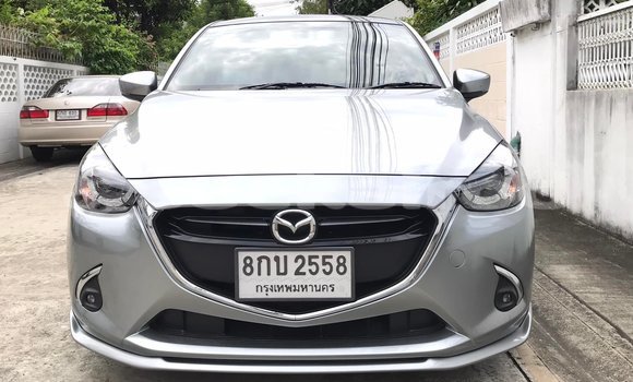 ซื้อ รถมือสอง Mazda 2 อื่น ๆ รถยนต์ ใน %{เมือง} ใน กรุงเทพมหานคร