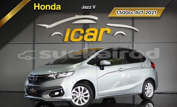 Buy Used Honda Jazz Silver Car in Chonburi in Chonburi