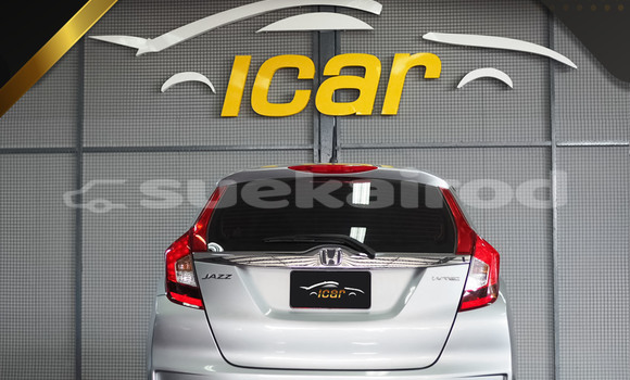 ซื้อ รถมือสอง Honda Jazz เงิน รถยนต์ ใน %{เมือง} ใน ชลบุรี ซื้อ รถมือสอง Honda Jazz เงิน รถยนต์ ใน %{เมือง} ใน ชลบุรี