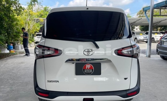 ซื้อ รถมือสอง Toyota Sienta ขาว รถยนต์ ใน %{เมือง} ใน สงขลา ซื้อ รถมือสอง Toyota Sienta ขาว รถยนต์ ใน %{เมือง} ใน สงขลา