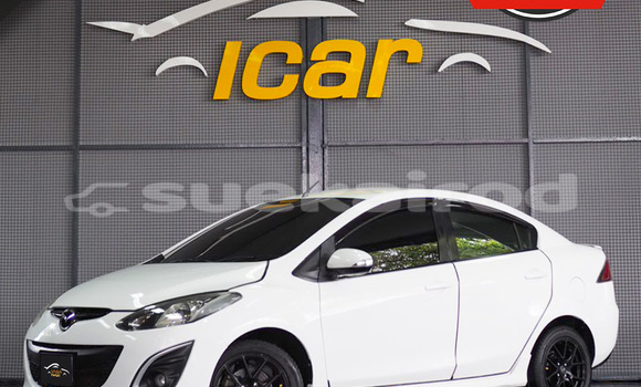 ซื้อ รถมือสอง Mazda 2 ขาว รถยนต์ ใน %{เมือง} ใน ชลบุรี