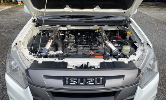 Buy Used Isuzu D-Max White Car in Songkhla in Songkhla Buy Used Isuzu D-Max White Car in Songkhla in Songkhla