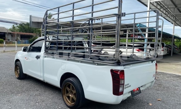 Buy Used Isuzu D-Max White Car in Songkhla in Songkhla Buy Used Isuzu D-Max White Car in Songkhla in Songkhla