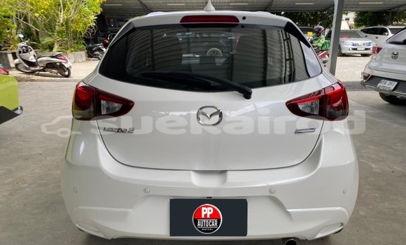 ซื้อ รถมือสอง Mazda 2 ขาว รถยนต์ ใน %{เมือง} ใน สงขลา ซื้อ รถมือสอง Mazda 2 ขาว รถยนต์ ใน %{เมือง} ใน สงขลา