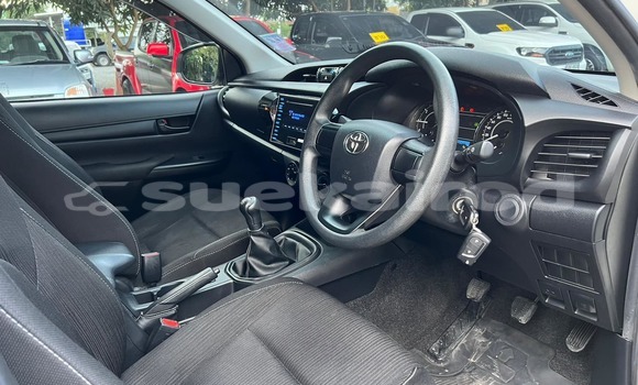 Buy Used Toyota Hiluxe Revo White Car in Songkhla in Songkhla Buy Used Toyota Hiluxe Revo White Car in Songkhla in Songkhla