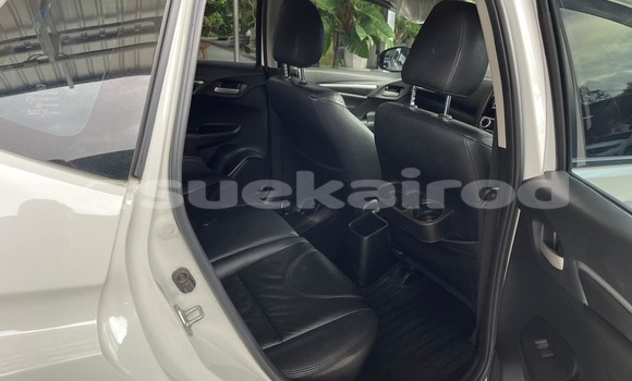 ซื้อ รถมือสอง Honda Jazz ขาว รถยนต์ ใน %{เมือง} ใน สงขลา ซื้อ รถมือสอง Honda Jazz ขาว รถยนต์ ใน %{เมือง} ใน สงขลา