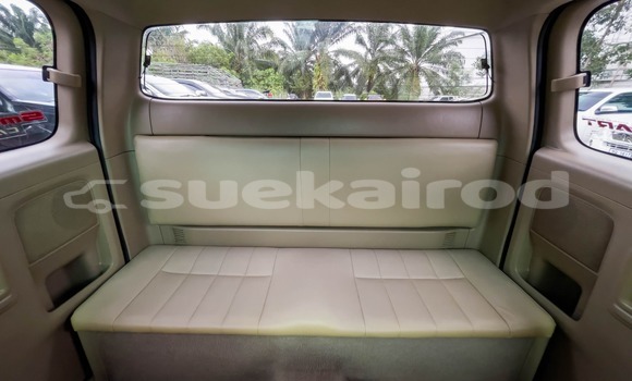 Buy Used Toyota Hiluxe VIGO White Car in Surat Thani in Surat Thani Buy Used Toyota Hiluxe VIGO White Car in Surat Thani in Surat Thani