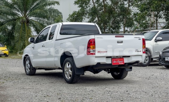 Buy Used Toyota Hiluxe VIGO White Car in Surat Thani in Surat Thani Buy Used Toyota Hiluxe VIGO White Car in Surat Thani in Surat Thani