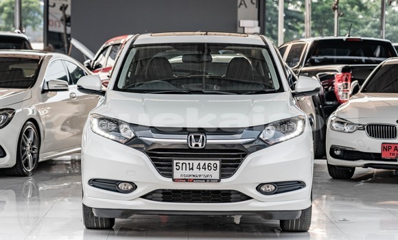 ซื้อ รถมือสอง Honda HR-V ขาว รถยนต์ ใน %{เมือง} ใน กรุงเทพมหานคร ซื้อ รถมือสอง Honda HR-V ขาว รถยนต์ ใน %{เมือง} ใน กรุงเทพมหานคร