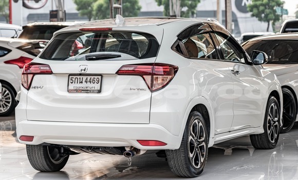 ซื้อ รถมือสอง Honda HR-V ขาว รถยนต์ ใน %{เมือง} ใน กรุงเทพมหานคร ซื้อ รถมือสอง Honda HR-V ขาว รถยนต์ ใน %{เมือง} ใน กรุงเทพมหานคร