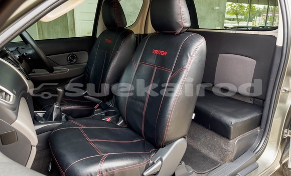 Buy Used Mitsubishi Triton Green Car in Surat Thani in Surat Thani Buy Used Mitsubishi Triton Green Car in Surat Thani in Surat Thani