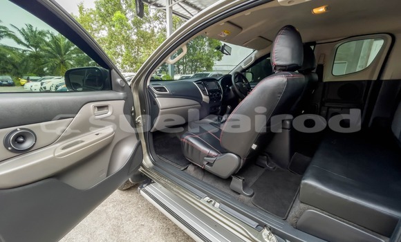 Buy Used Mitsubishi Triton Green Car in Surat Thani in Surat Thani Buy Used Mitsubishi Triton Green Car in Surat Thani in Surat Thani