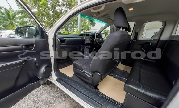 Buy Used Toyota Hiluxe Revo White Car in Surat Thani in Surat Thani Buy Used Toyota Hiluxe Revo White Car in Surat Thani in Surat Thani