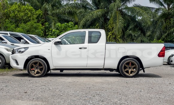 Buy Used Toyota Hiluxe Revo White Car in Surat Thani in Surat Thani Buy Used Toyota Hiluxe Revo White Car in Surat Thani in Surat Thani