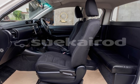 Buy Used Toyota Hiluxe Revo White Car in Surat Thani in Surat Thani Buy Used Toyota Hiluxe Revo White Car in Surat Thani in Surat Thani