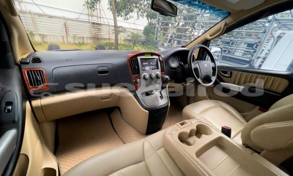 Buy Used Hyundai H1 Other Car in Surat Thani in Surat Thani Buy Used Hyundai H1 Other Car in Surat Thani in Surat Thani