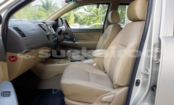 Buy Used Toyota Hiluxe VIGO Other Car in Surat Thani in Surat Thani Buy Used Toyota Hiluxe VIGO Other Car in Surat Thani in Surat Thani