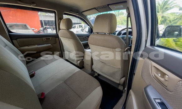 Buy Used Toyota Hiluxe VIGO Other Car in Surat Thani in Surat Thani Buy Used Toyota Hiluxe VIGO Other Car in Surat Thani in Surat Thani