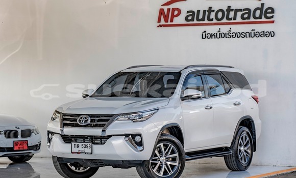 Buy Used Toyota Fortuner White Car in Bangkok in Bangkok