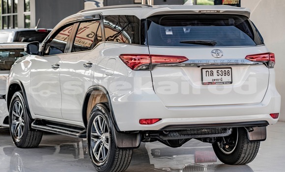 ซื้อ รถมือสอง Toyota Fortuner ขาว รถยนต์ ใน %{เมือง} ใน กรุงเทพมหานคร ซื้อ รถมือสอง Toyota Fortuner ขาว รถยนต์ ใน %{เมือง} ใน กรุงเทพมหานคร