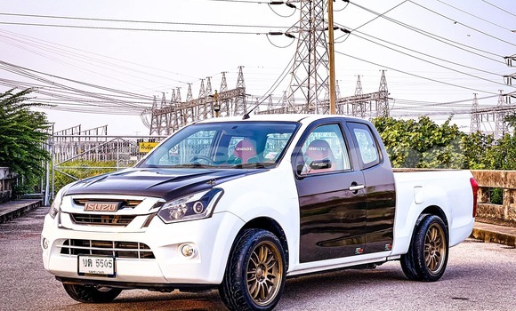 ซื้อ รถมือสอง Isuzu D-Max ขาว รถยนต์ ใน %{เมือง} ใน สมุทรสาคร