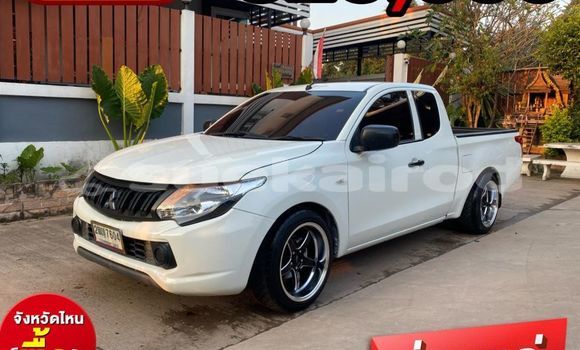 Buy Used Mitsubishi Triton White Car in Nakhon Ratchasima in Nakhon Ratchasima
