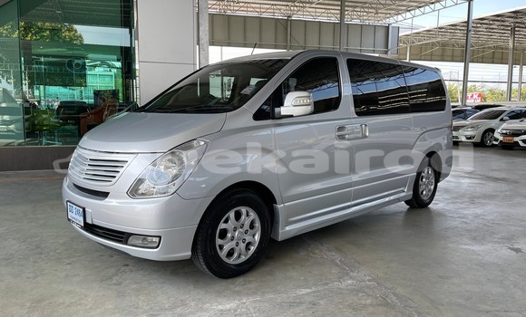 ซื้อ รถมือสอง Hyundai H1 อื่น ๆ รถยนต์ ใน %{เมือง} ใน กรุงเทพมหานคร