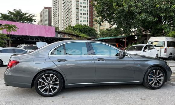 Buy Used Mercedes-Benz E-Classe Other Car in Bangkok in Bangkok Buy Used Mercedes-Benz E-Classe Other Car in Bangkok in Bangkok