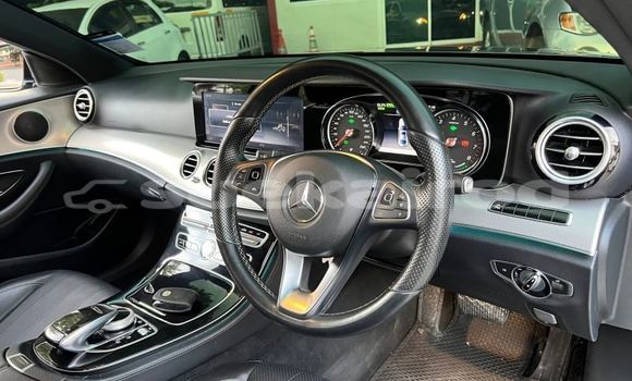 Buy Used Mercedes-Benz E-Classe Other Car in Bangkok in Bangkok Buy Used Mercedes-Benz E-Classe Other Car in Bangkok in Bangkok