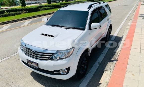 ซื้อ รถมือสอง Toyota Fortuner ขาว รถยนต์ ใน %{เมือง} ใน กรุงเทพมหานคร ซื้อ รถมือสอง Toyota Fortuner ขาว รถยนต์ ใน %{เมือง} ใน กรุงเทพมหานคร