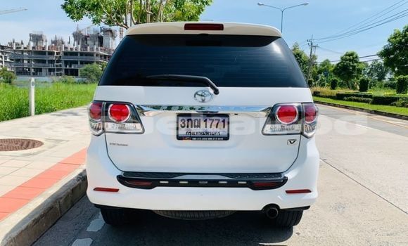 Buy Used Toyota Fortuner White Car in Bangkok in Bangkok Buy Used Toyota Fortuner White Car in Bangkok in Bangkok