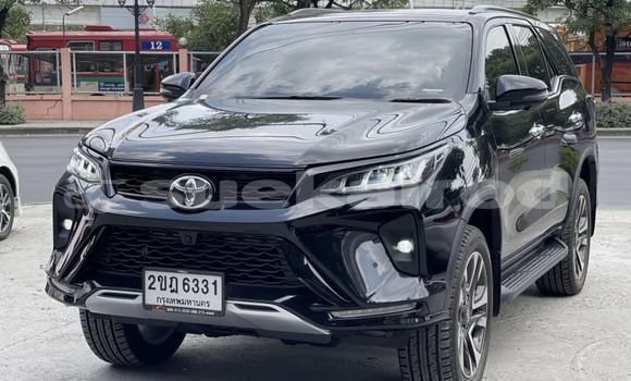 ซื้อ รถมือสอง Toyota Fortuner สีดำ รถยนต์ ใน %{เมือง} ใน กรุงเทพมหานคร