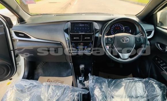 Buy Used Toyota Yaris Ativ White Car in Bangkok in Bangkok Buy Used Toyota Yaris Ativ White Car in Bangkok in Bangkok