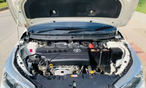 Buy Used Toyota Yaris Ativ White Car in Bangkok in Bangkok Buy Used Toyota Yaris Ativ White Car in Bangkok in Bangkok